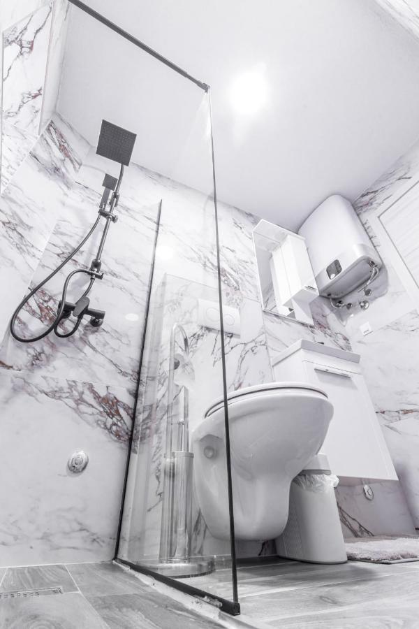 Apartments Florian Lopud Bagian luar foto
