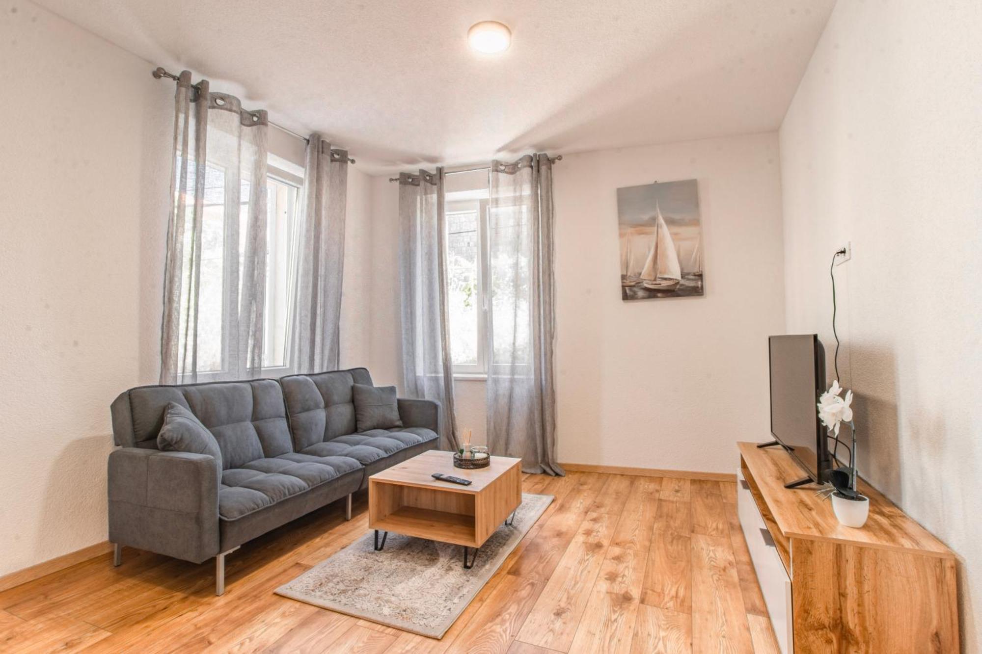 Apartments Florian Lopud Bagian luar foto